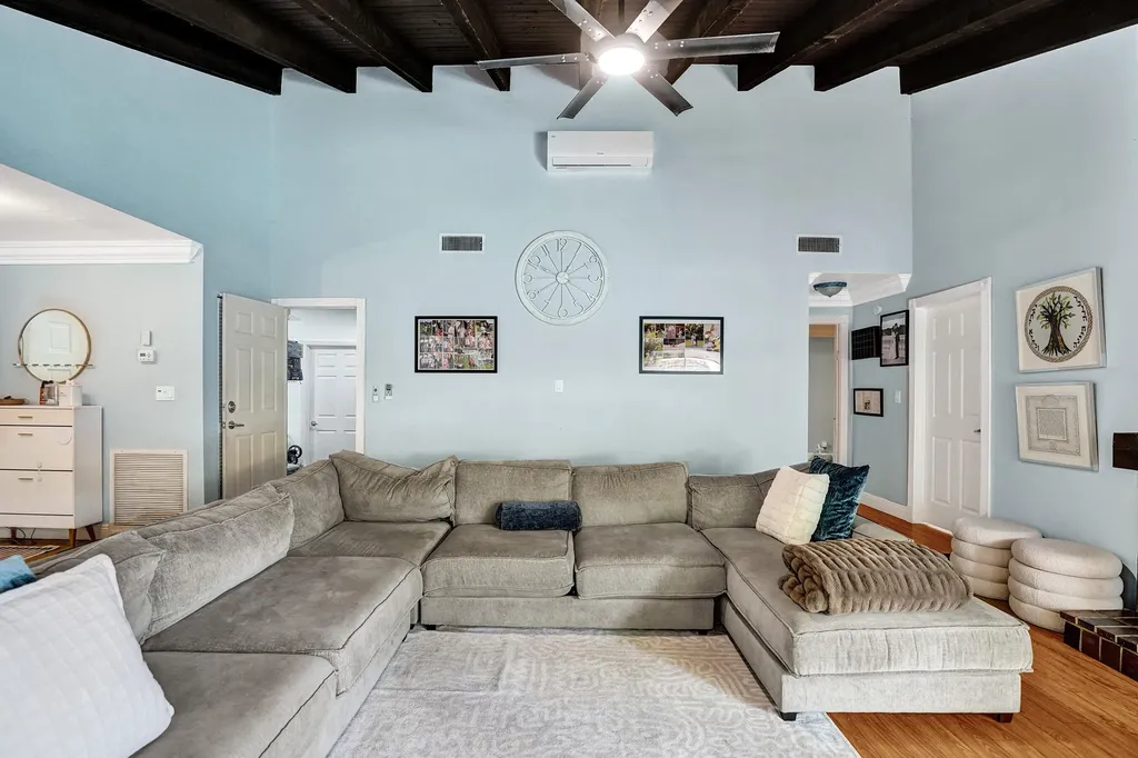 4108 N 49th Avenue Hollywood FL 33021