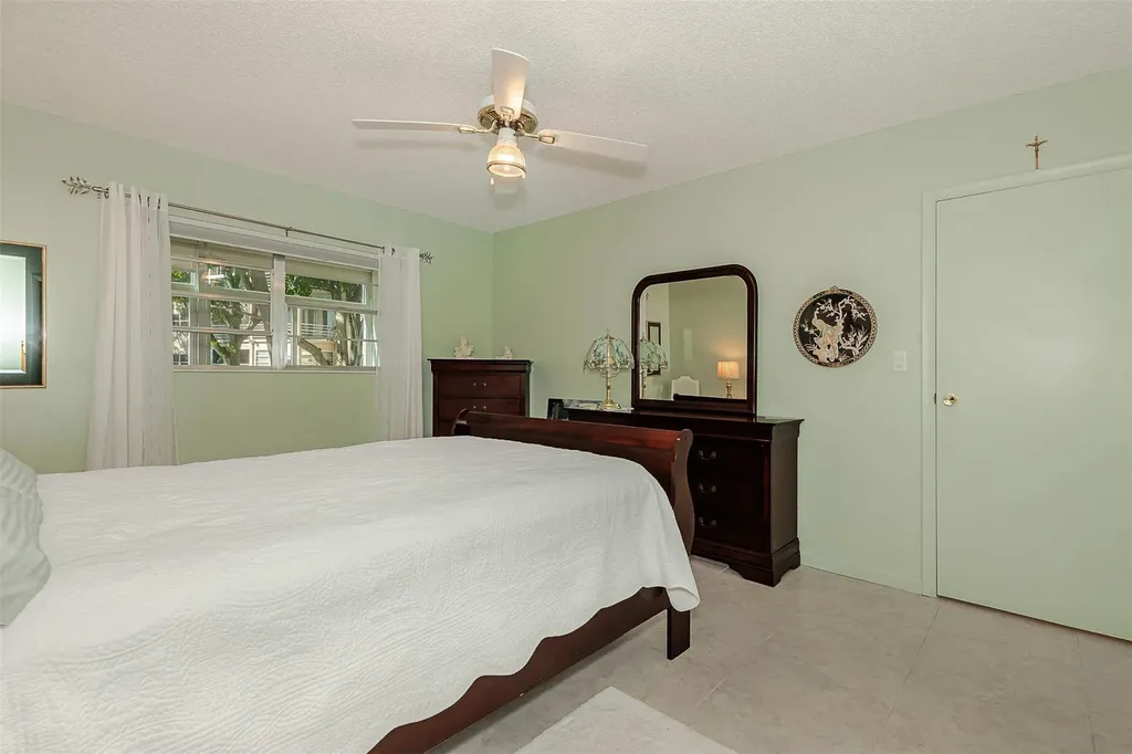 3431 NW 50th Avenue Lauderdale Lakes FL 33319