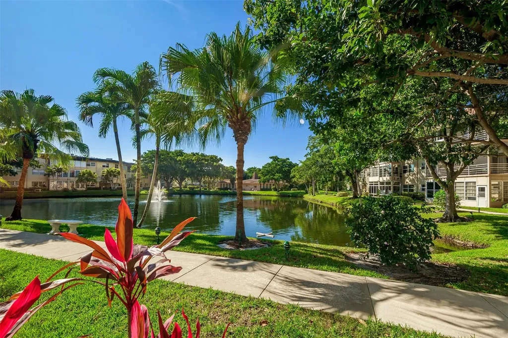 3431 NW 50th Avenue Lauderdale Lakes FL 33319