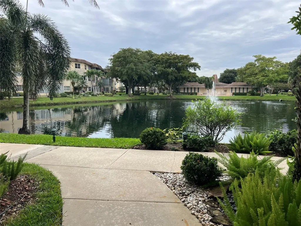 3431 NW 50th Avenue Lauderdale Lakes FL 33319