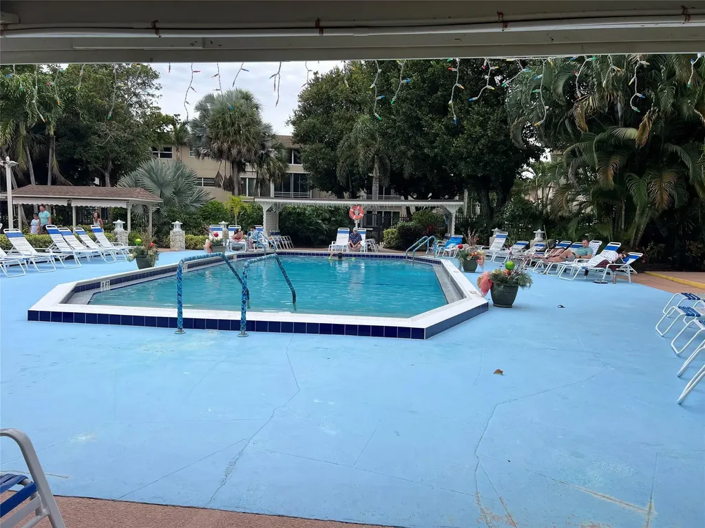 3431 NW 50th Avenue Lauderdale Lakes FL 33319