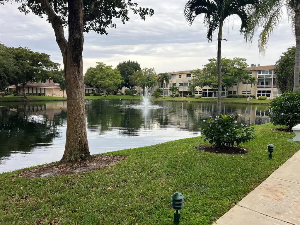 3431 NW 50th Avenue Lauderdale Lakes FL 33319