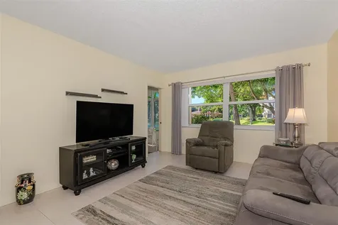 3431 NW 50th Avenue Lauderdale Lakes FL 33319