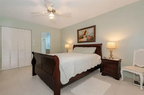 3431 NW 50th Avenue Lauderdale Lakes FL 33319