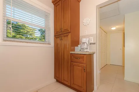 3431 NW 50th Avenue Lauderdale Lakes FL 33319