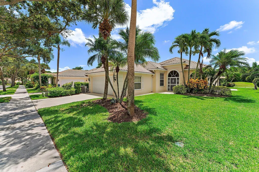 8485 SE Palm Hammock Lane Hobe Sound FL 33455