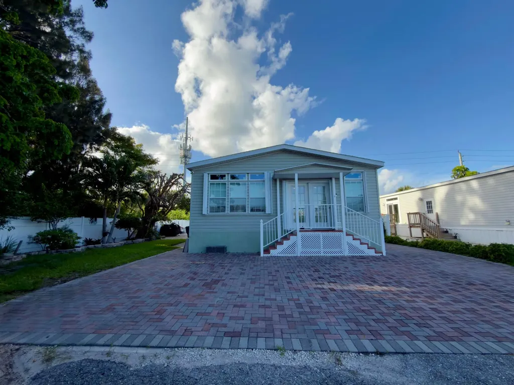4311 Okeechobee Boulevard West Palm Beach FL 33409