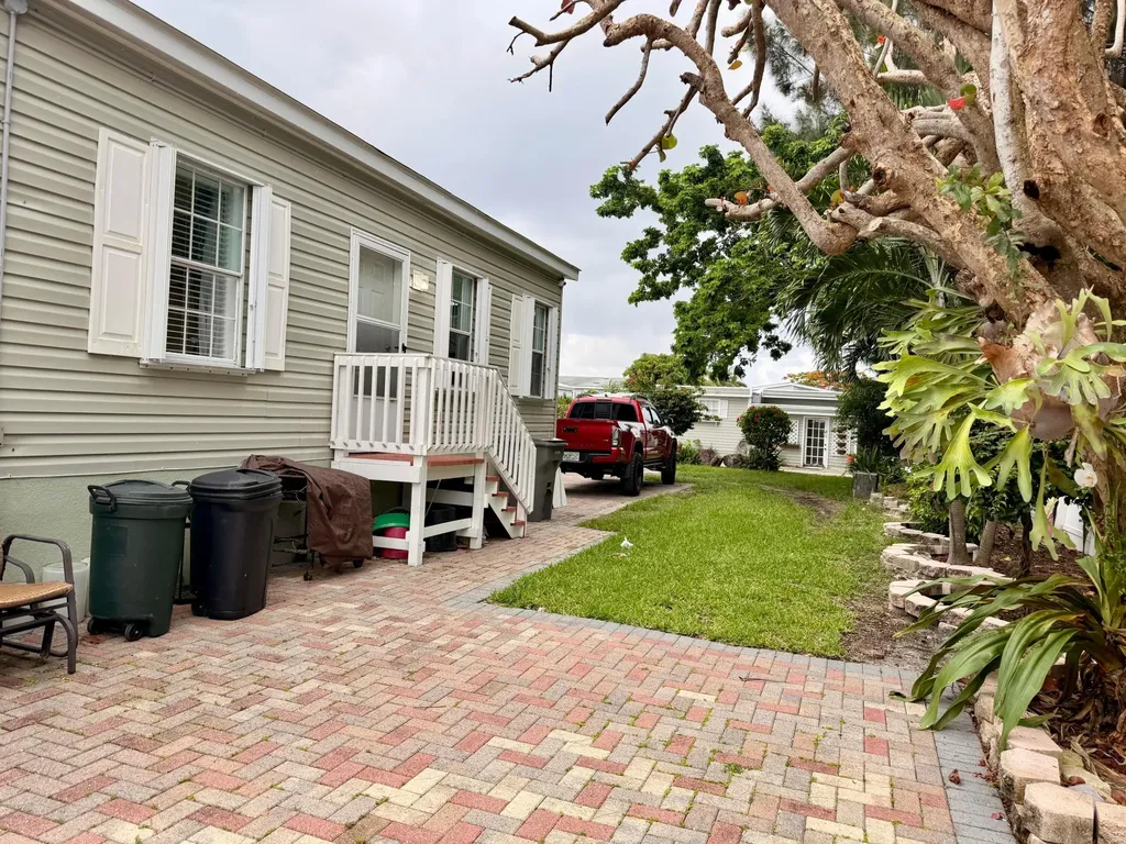 4311 Okeechobee Boulevard West Palm Beach FL 33409