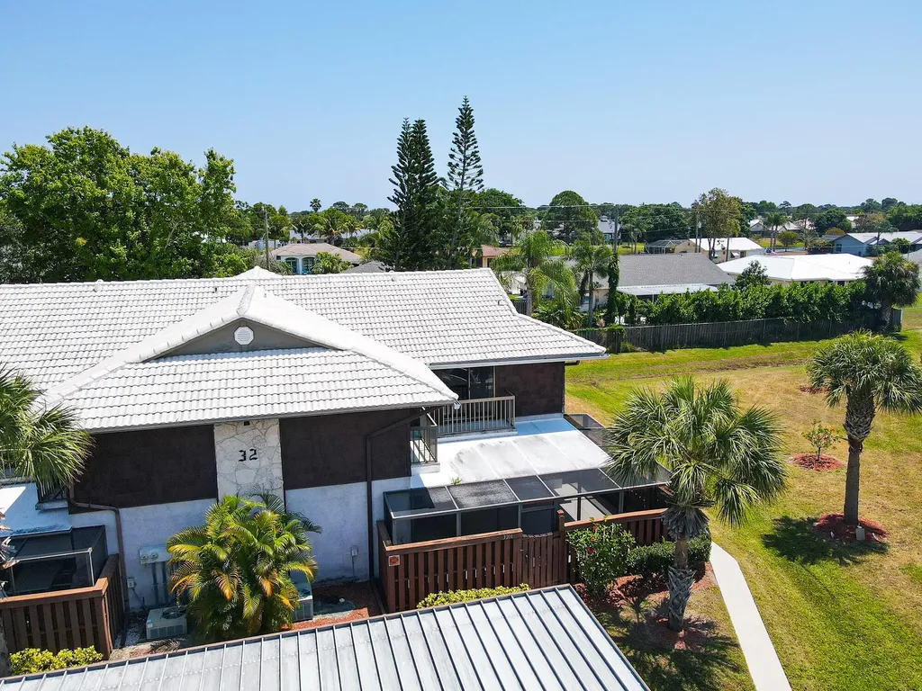 3201 SE Guinevere Lane Port St Lucie FL 34952