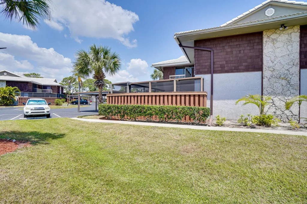 3201 SE Guinevere Lane Port St Lucie FL 34952