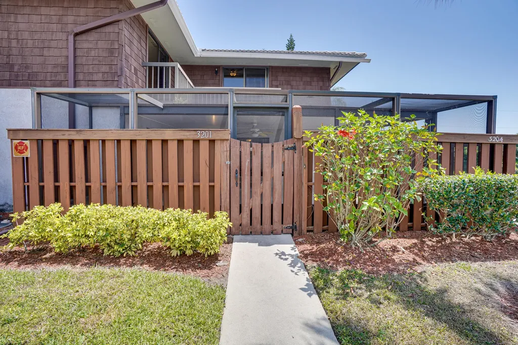 3201 SE Guinevere Lane Port St Lucie FL 34952