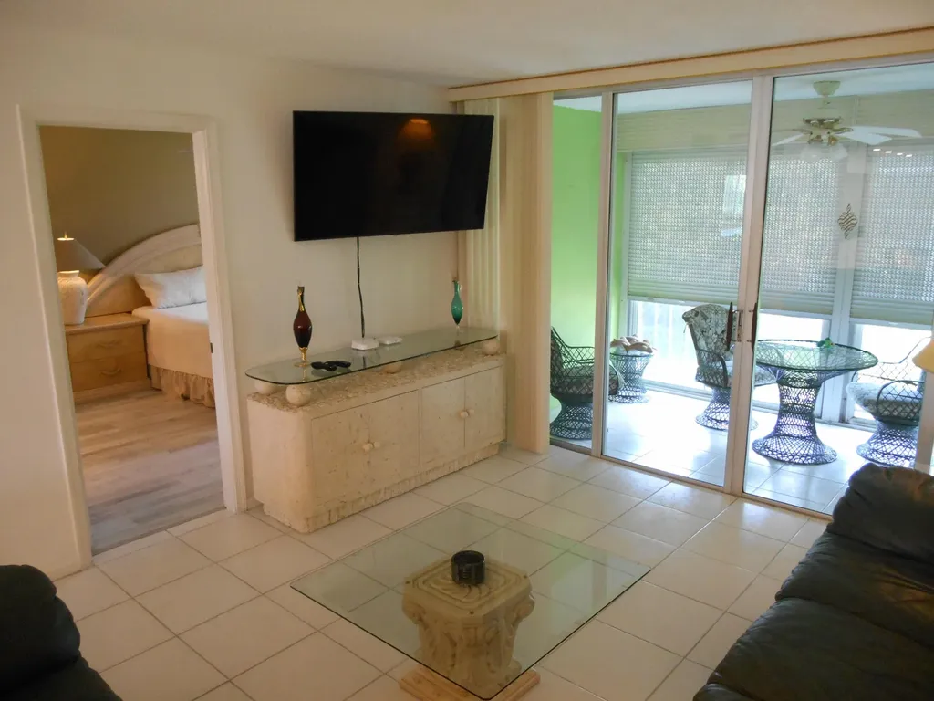 2016 S Federal Highway Boynton Beach FL 33435