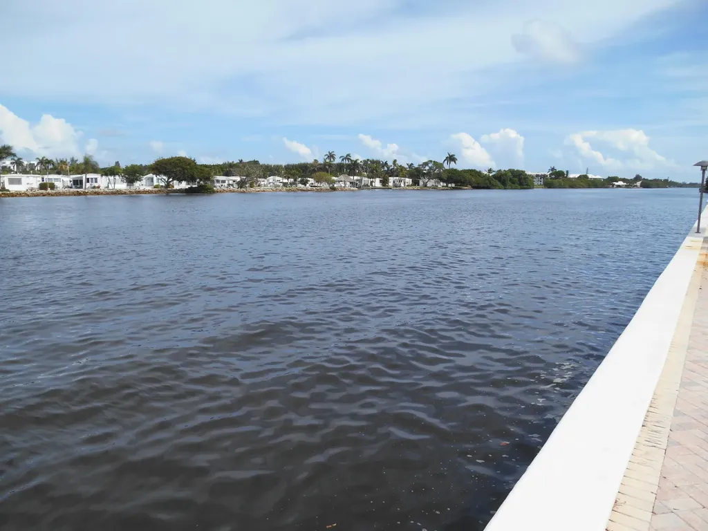 2016 S Federal Highway Boynton Beach FL 33435