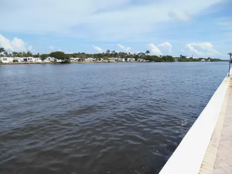 2016 S Federal Highway Boynton Beach FL 33435