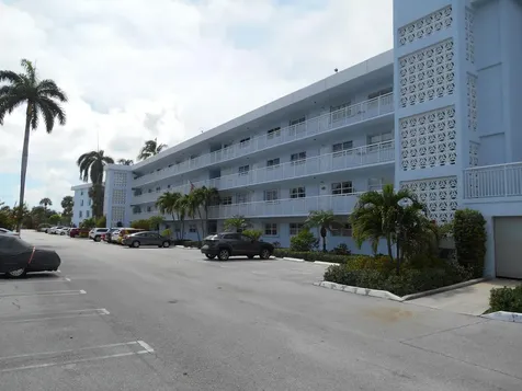 2016 S Federal Highway Boynton Beach FL 33435
