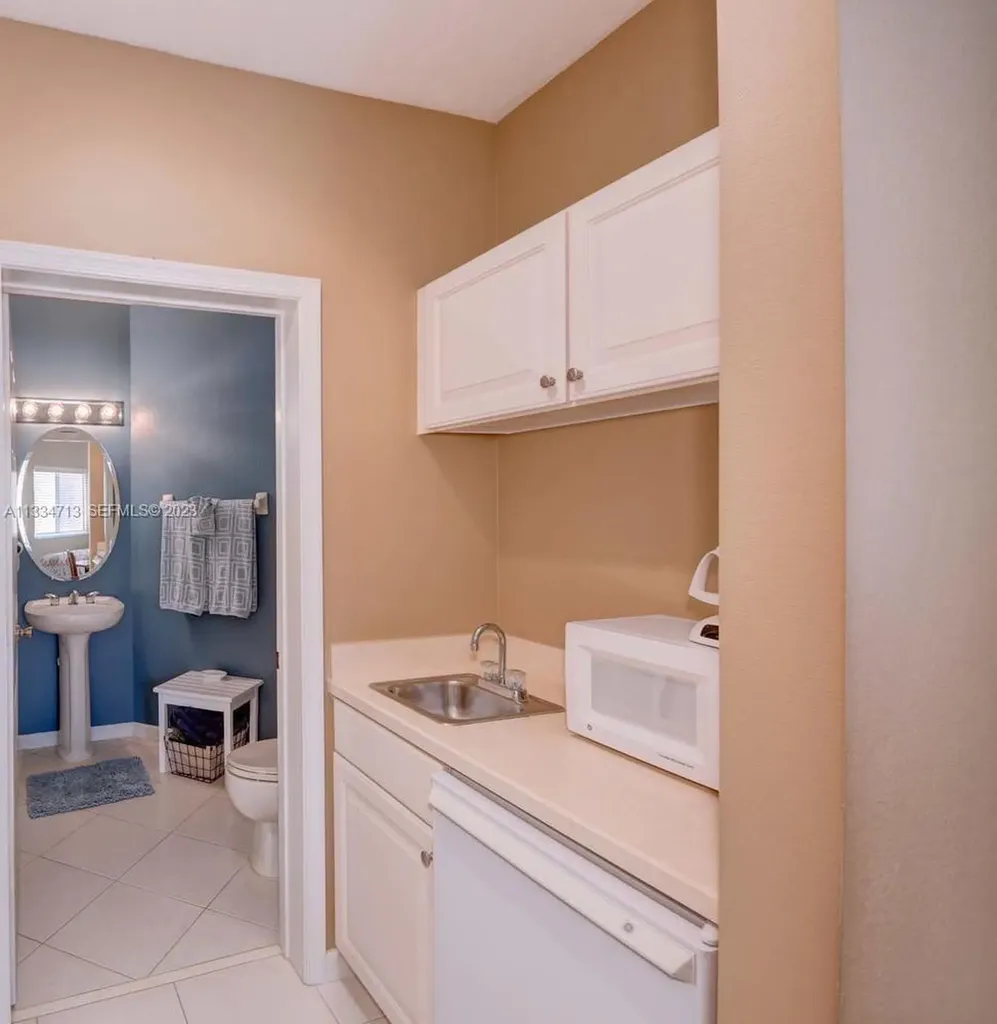 8910 Sandshot Court Port St Lucie FL 34986