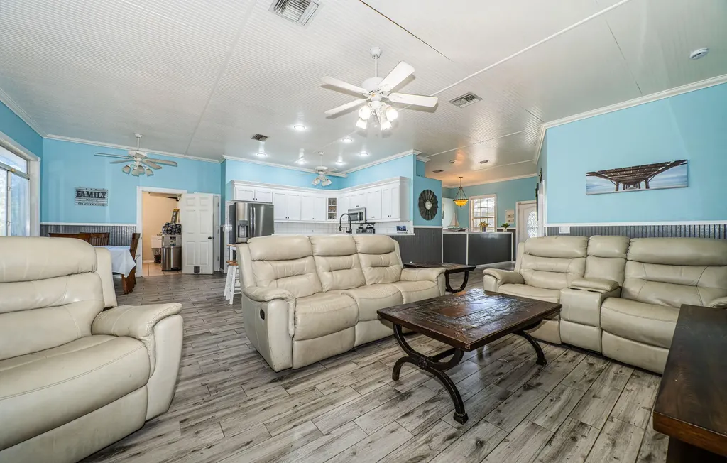 5127 Bay Boulevard Port Richey FL 34668