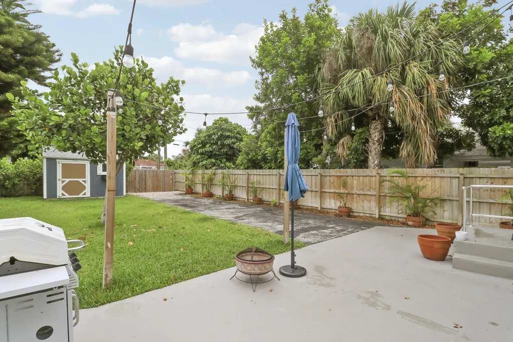 428 S C Street Lake Worth FL 33460