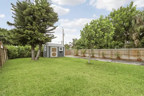 428 S C Street Lake Worth FL 33460