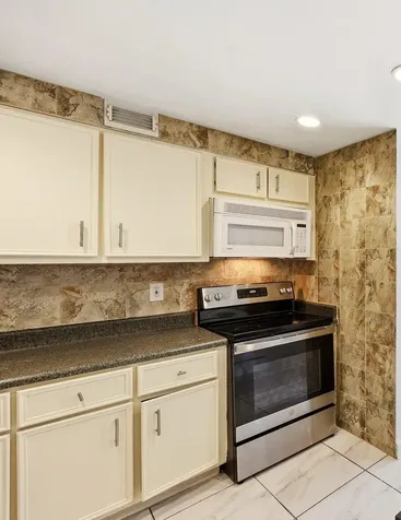 401 Golden Isle Drive Hallandale Beach FL 33009