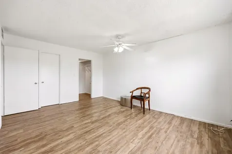 401 Golden Isle Drive Hallandale Beach FL 33009