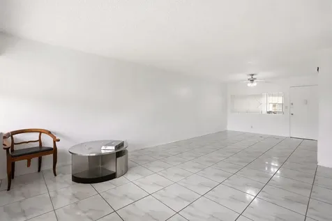 401 Golden Isle Drive Hallandale Beach FL 33009