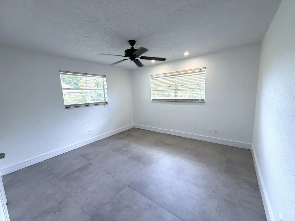 4019 Woodside Drive Coral Springs FL 33065