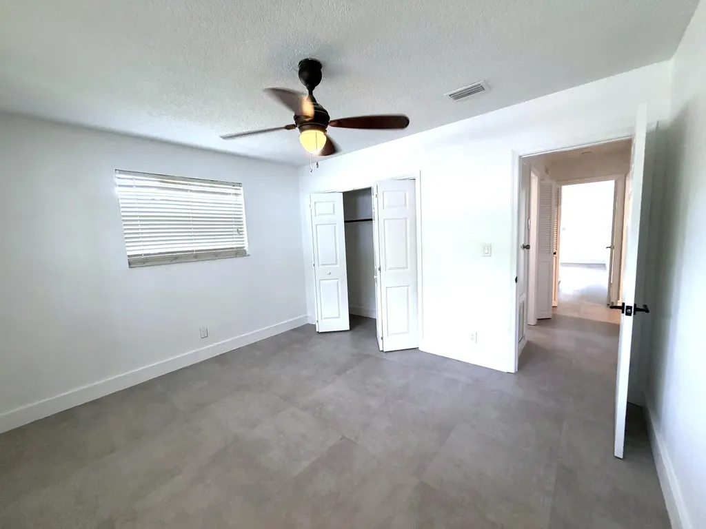 4019 Woodside Drive Coral Springs FL 33065