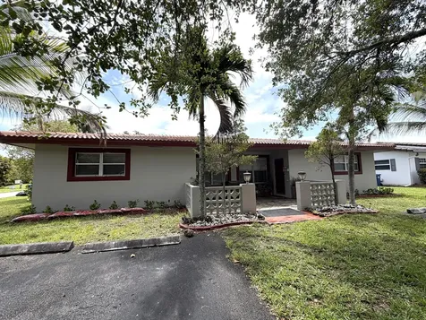 4019 Woodside Drive Coral Springs FL 33065