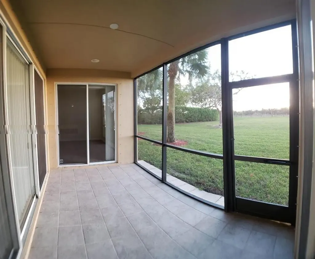 8207 NW 128th Lane Parkland FL 33076