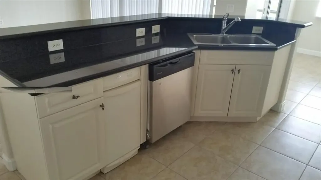 8207 NW 128th Lane Parkland FL 33076