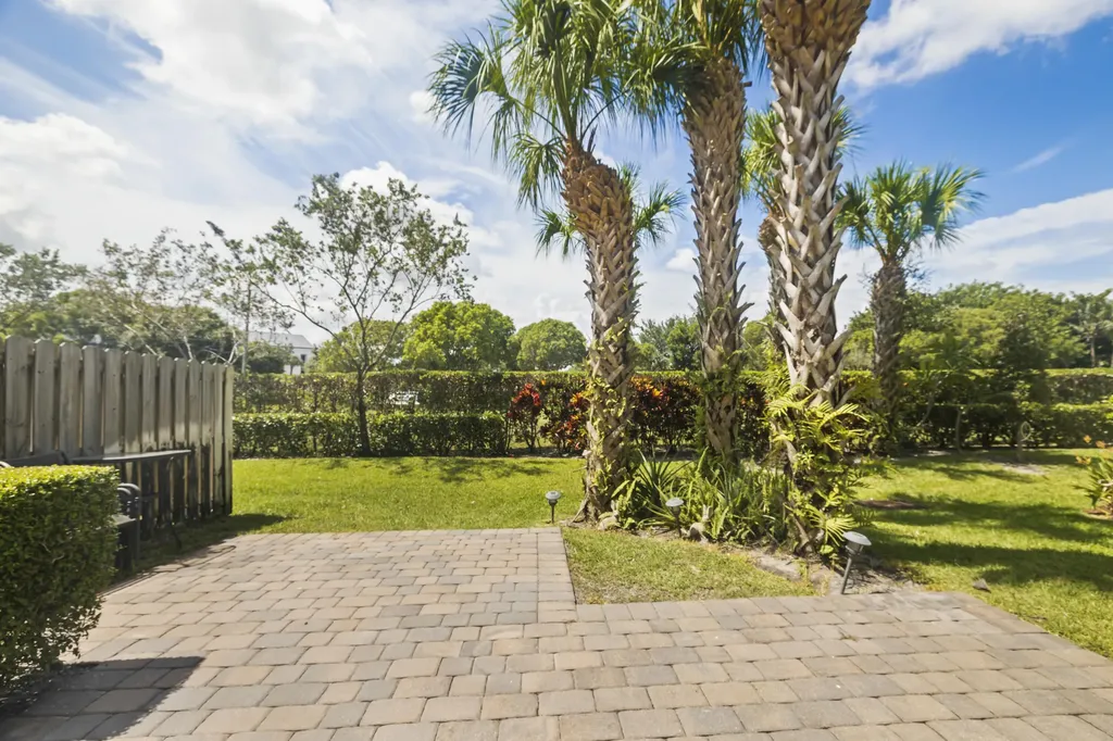 4648 Silver Saw Lane Lake Worth FL 33463