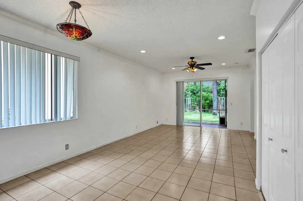 3717 Pebblebrook Manor Coconut Creek FL 33073