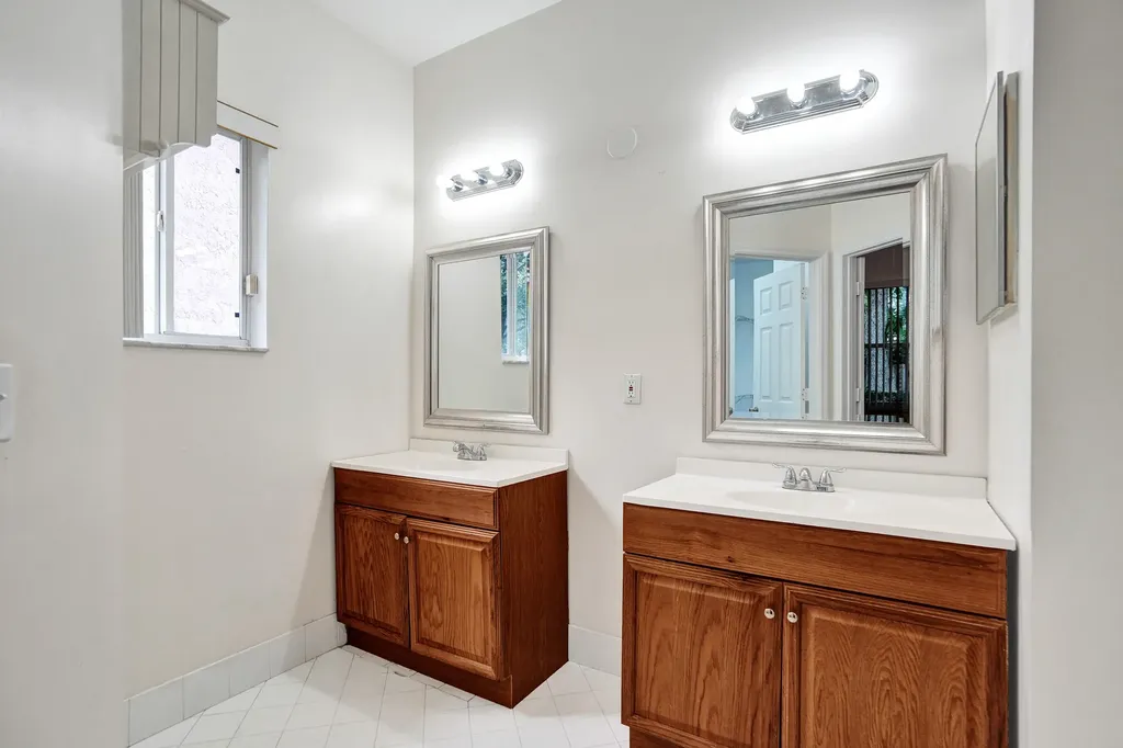 3717 Pebblebrook Manor Coconut Creek FL 33073
