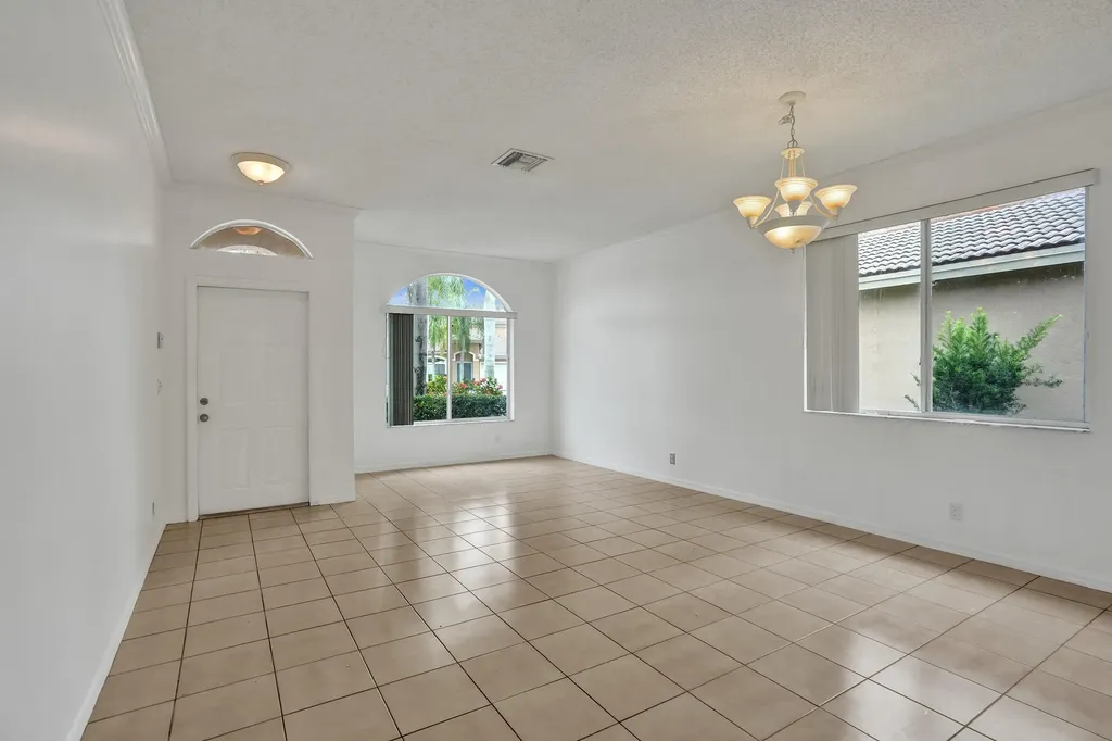 3717 Pebblebrook Manor Coconut Creek FL 33073