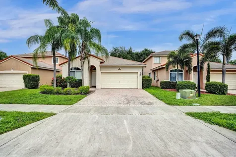 3717 Pebblebrook Manor Coconut Creek FL 33073