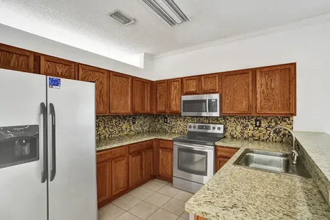 3717 Pebblebrook Manor Coconut Creek FL 33073