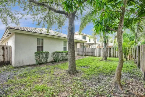3717 Pebblebrook Manor Coconut Creek FL 33073
