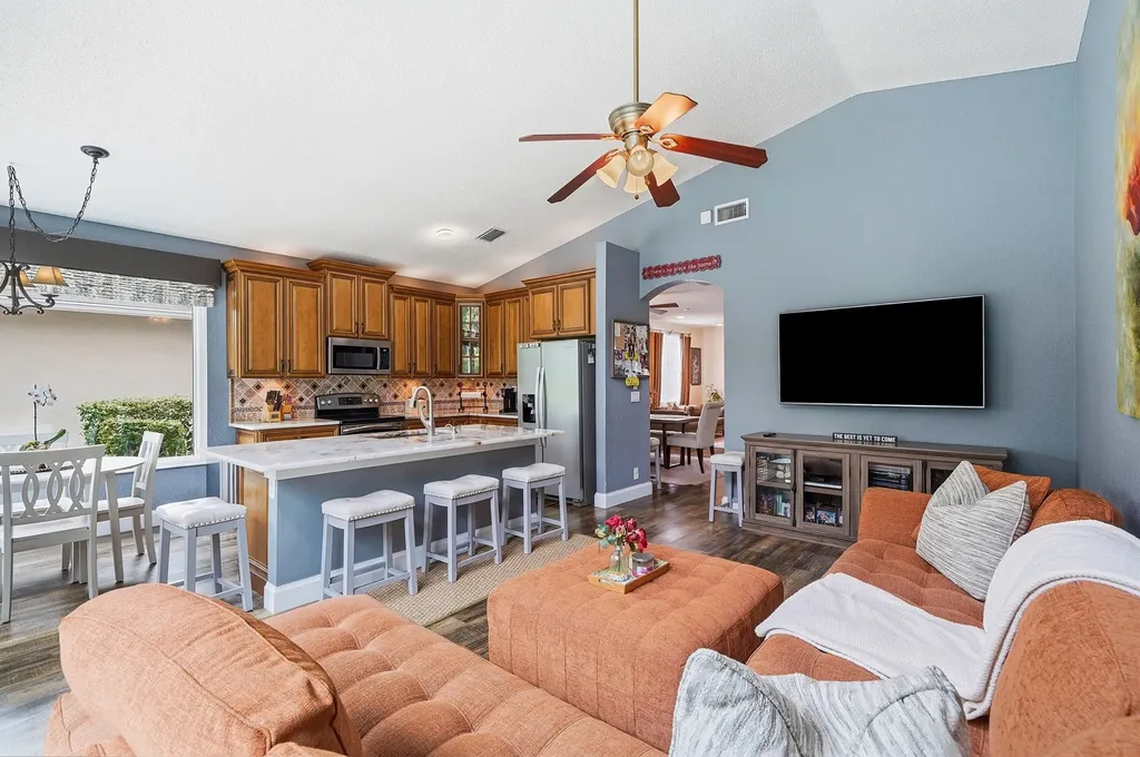 12209 NW 57th Street Coral Springs FL 33076