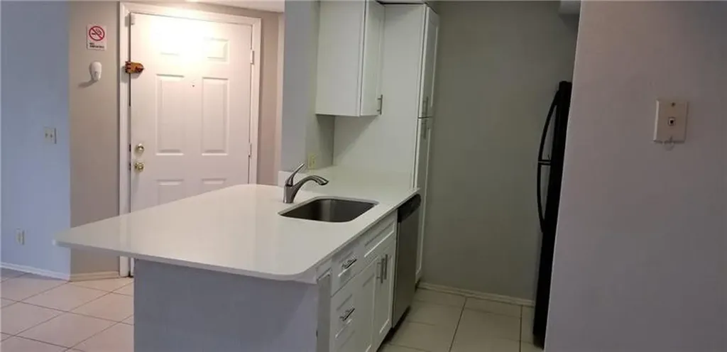 2986 S University Drive Davie FL 33328