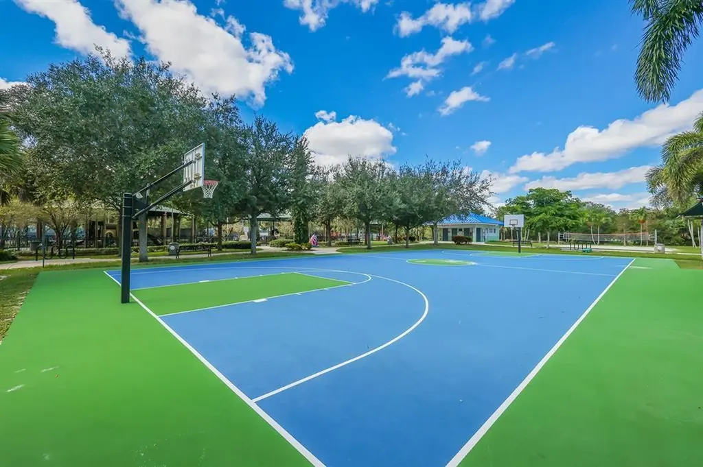 3499 Oaks Way Pompano Beach FL 33069