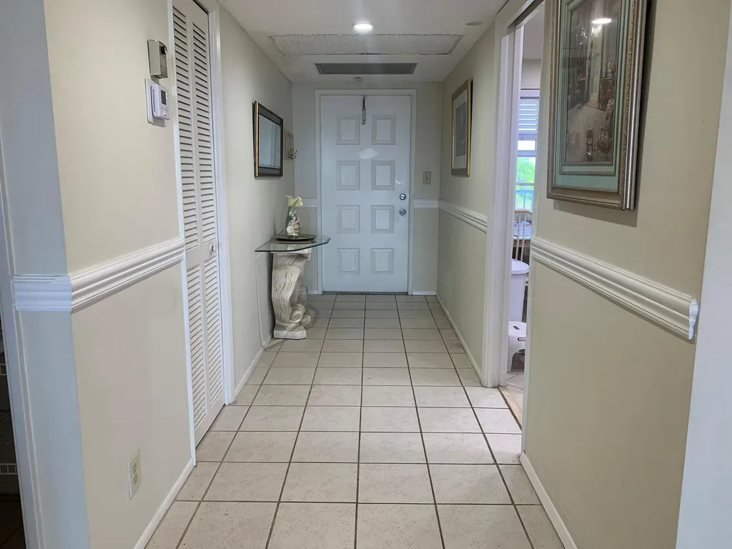 3499 Oaks Way Pompano Beach FL 33069