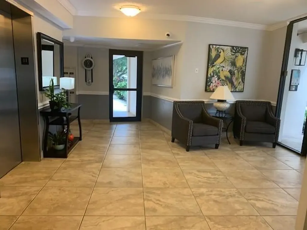 3499 Oaks Way Pompano Beach FL 33069