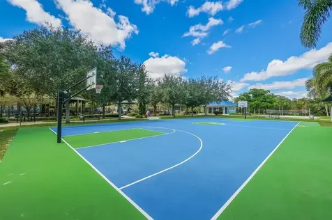 3499 Oaks Way Pompano Beach FL 33069