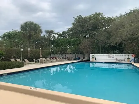 3499 Oaks Way Pompano Beach FL 33069