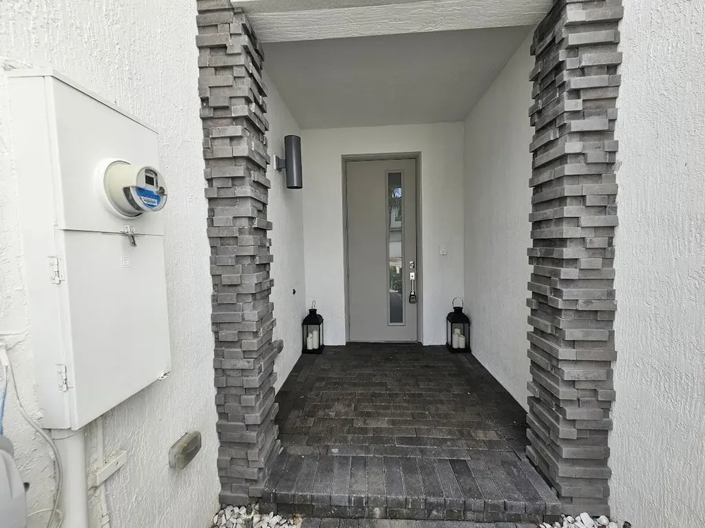 9108 Kingsmoor Way Lake Worth FL 33467