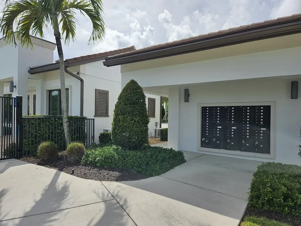 9108 Kingsmoor Way Lake Worth FL 33467