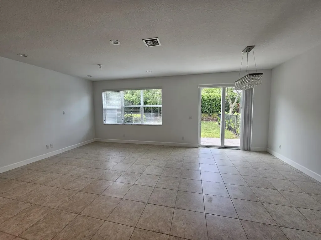 9108 Kingsmoor Way Lake Worth FL 33467