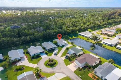 8008 Long Drive Port St Lucie FL 34952