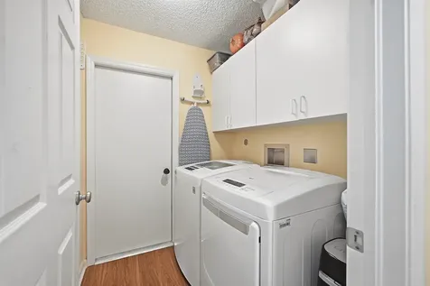 22 Lexington Lane W Palm Beach Gardens FL 33418